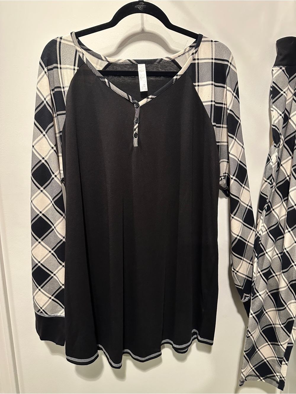 NWOT Cacique Cozy Plaid-Trim Black Lounge Pants & Top Set 18/20 - Picture 13 of 14